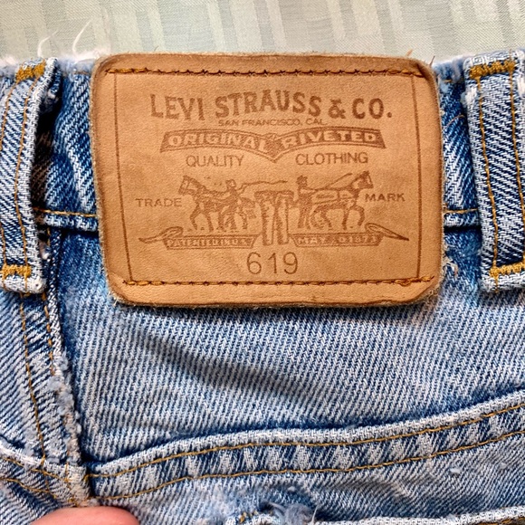 Orange tag Levi Strauss & Co Light Wash mom jeans - Picture 2 of 10